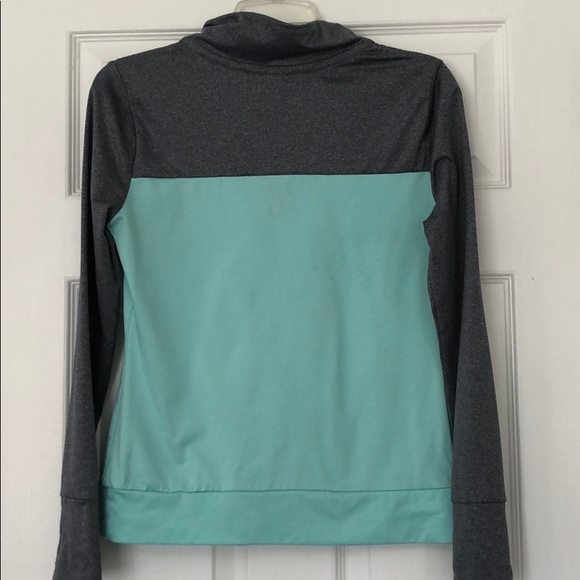 VS Pink workout shirt - Picture 2 of 3